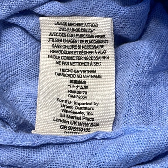 We the Free light blue off shoulder boho top size M - Picture 8 of 9